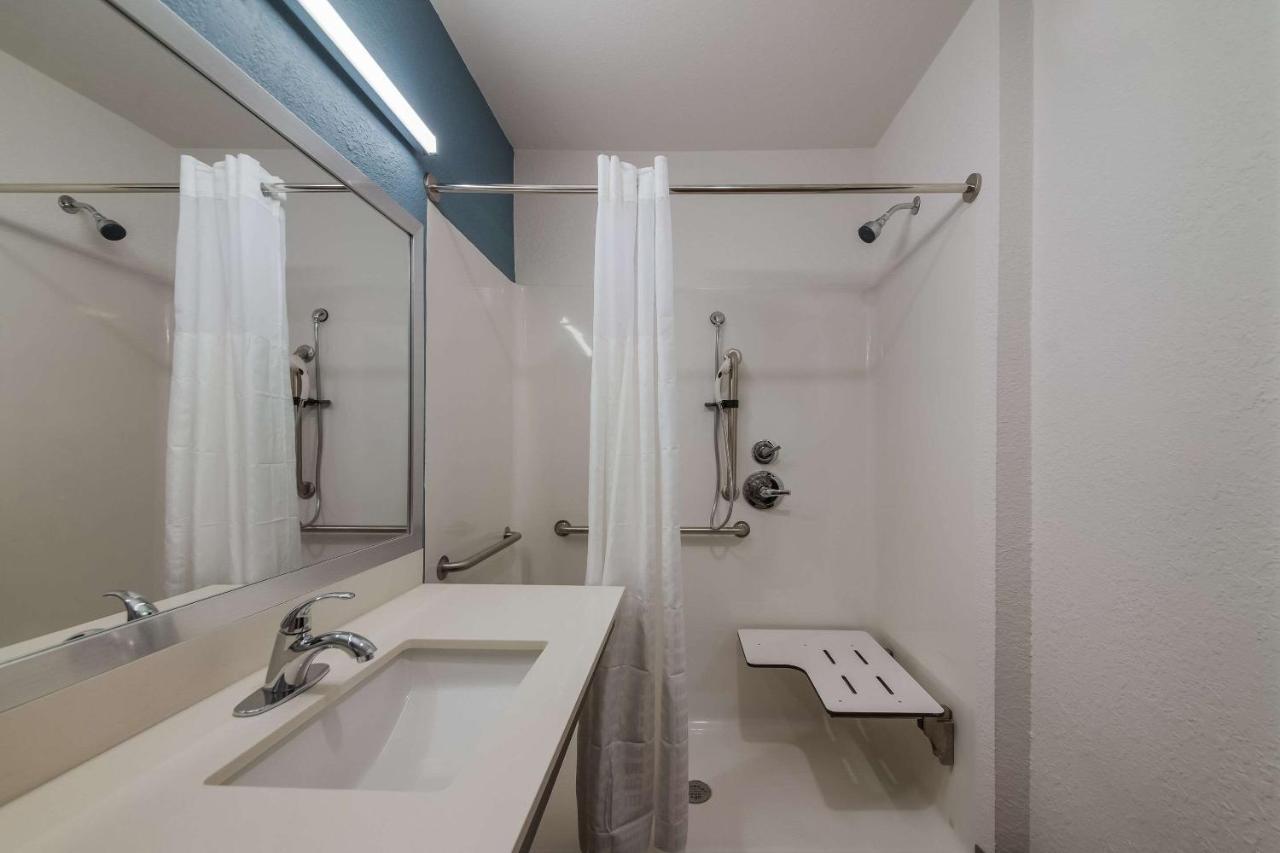 Woodspring Suites Wesley Chapel-Tampa Экстерьер фото